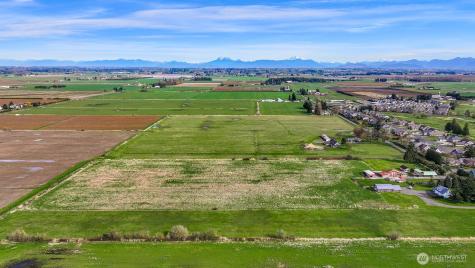 8683 Benson Road Lynden WA 98264