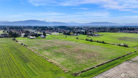 8683 Benson Road Lynden WA 98264