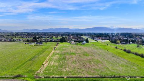 8683 Benson Road Lynden WA 98264