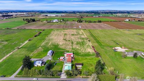 8683 Benson Road Lynden WA 98264