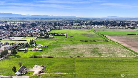 8683 Benson Road Lynden WA 98264