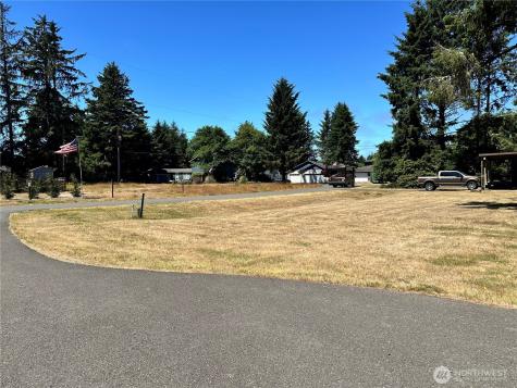 604 Sollecks Avenue SE Ocean Shores WA 98569