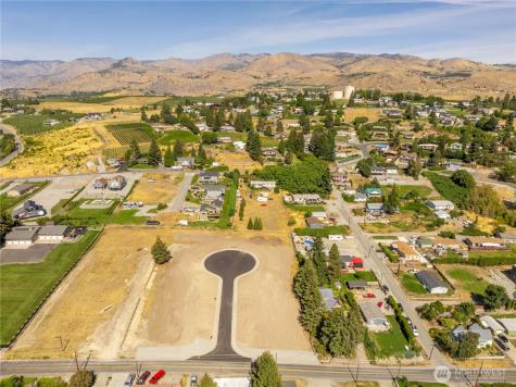 33 Indigo Lane Manson WA 98831