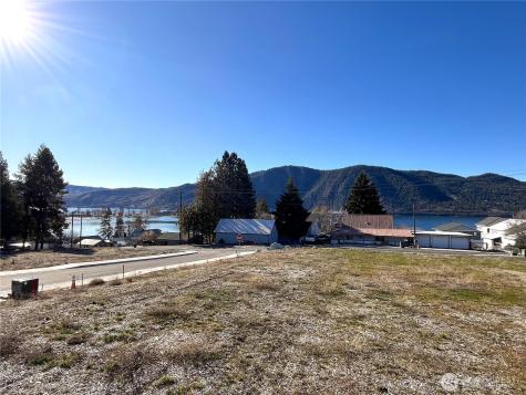 33 Indigo Lane Manson WA 98831