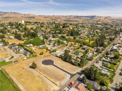 33 Indigo Lane Manson WA 98831