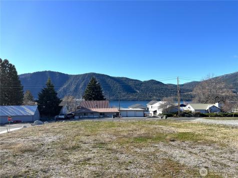 33 Indigo Lane Manson WA 98831