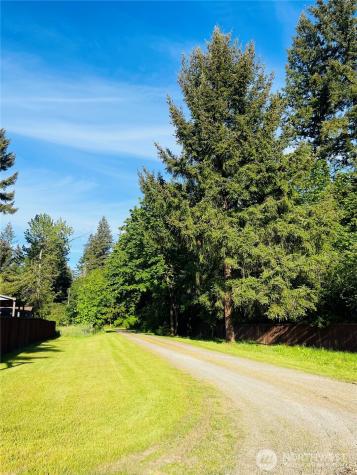 8806 356th Street S Mckenna WA 98558