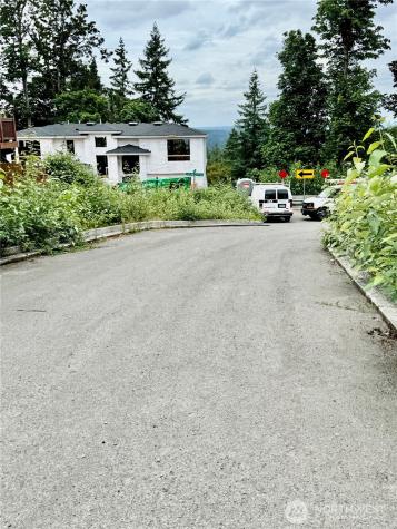 16160 SE 45th Street Bellevue WA 98006