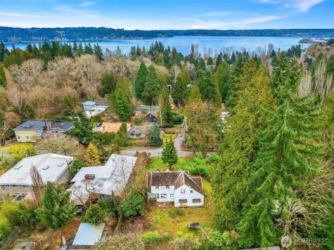 9229 45th Avenue NE Seattle WA 98115