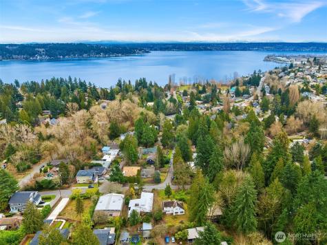 9229 45th Avenue NE Seattle WA 98115