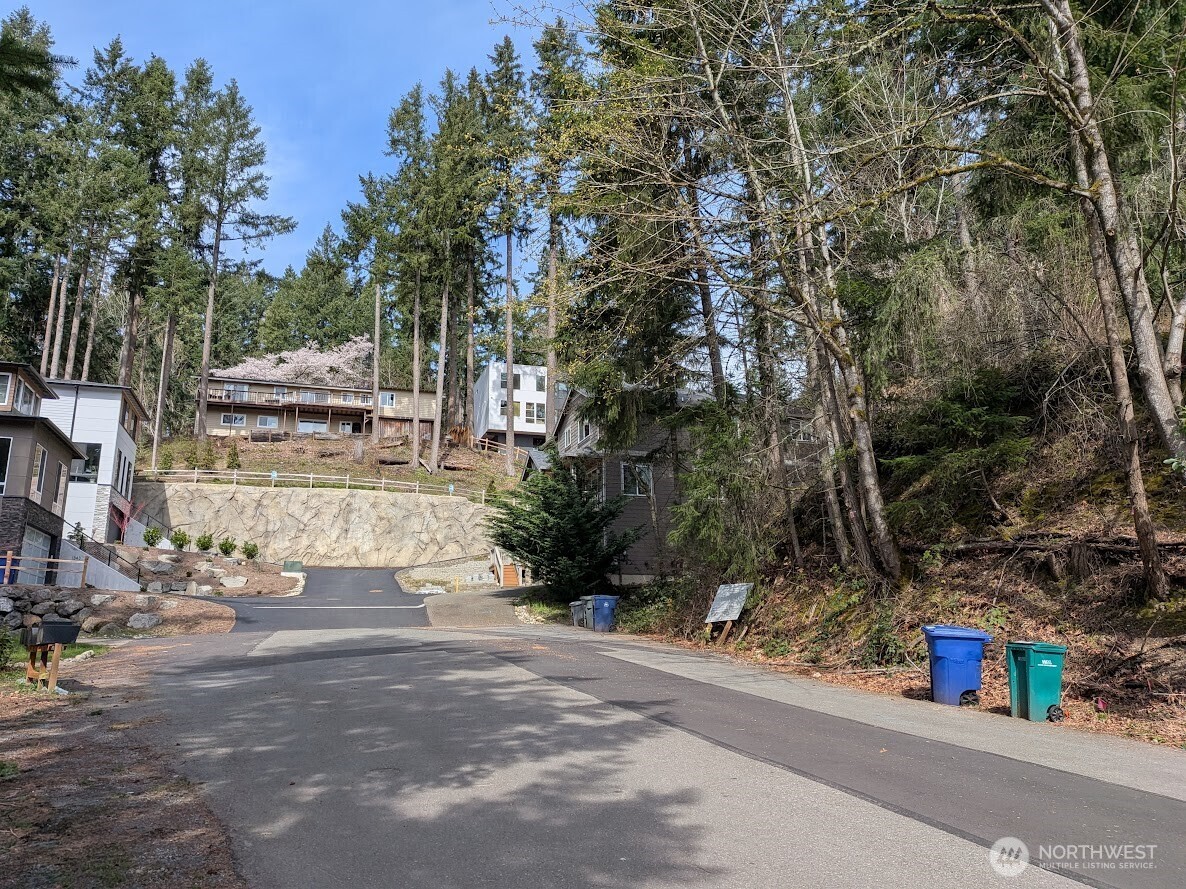 1324 211th Avenue NE Sammamish WA 98074
