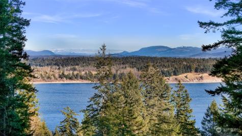 2981 Hales Passage Drive Lummi Island WA 98262