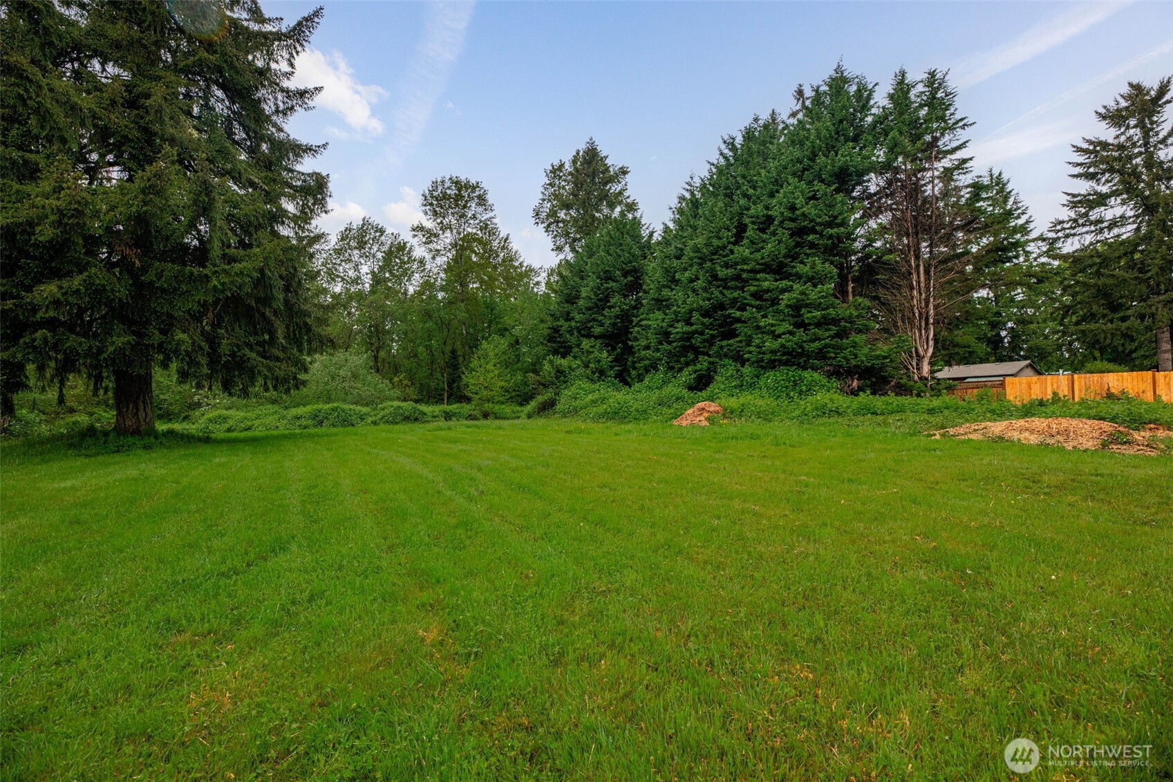 126 176th Avenue NE Woodinville WA 98072