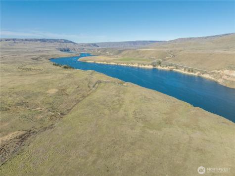 1163 Strahl Canyon Road Grand Coulee WA 99133