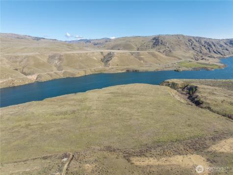 1163 Strahl Canyon Road Grand Coulee WA 99133