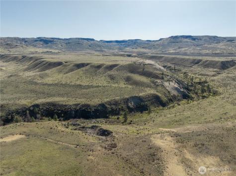 1163 Strahl Canyon Road Grand Coulee WA 99133