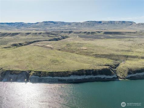 1163 Strahl Canyon Road Grand Coulee WA 99133
