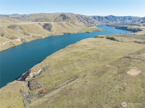 1163 Strahl Canyon Road Grand Coulee WA 99133