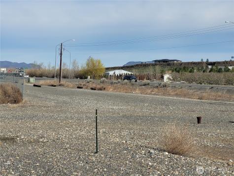608 Poplar Way SW Mattawa WA 99349