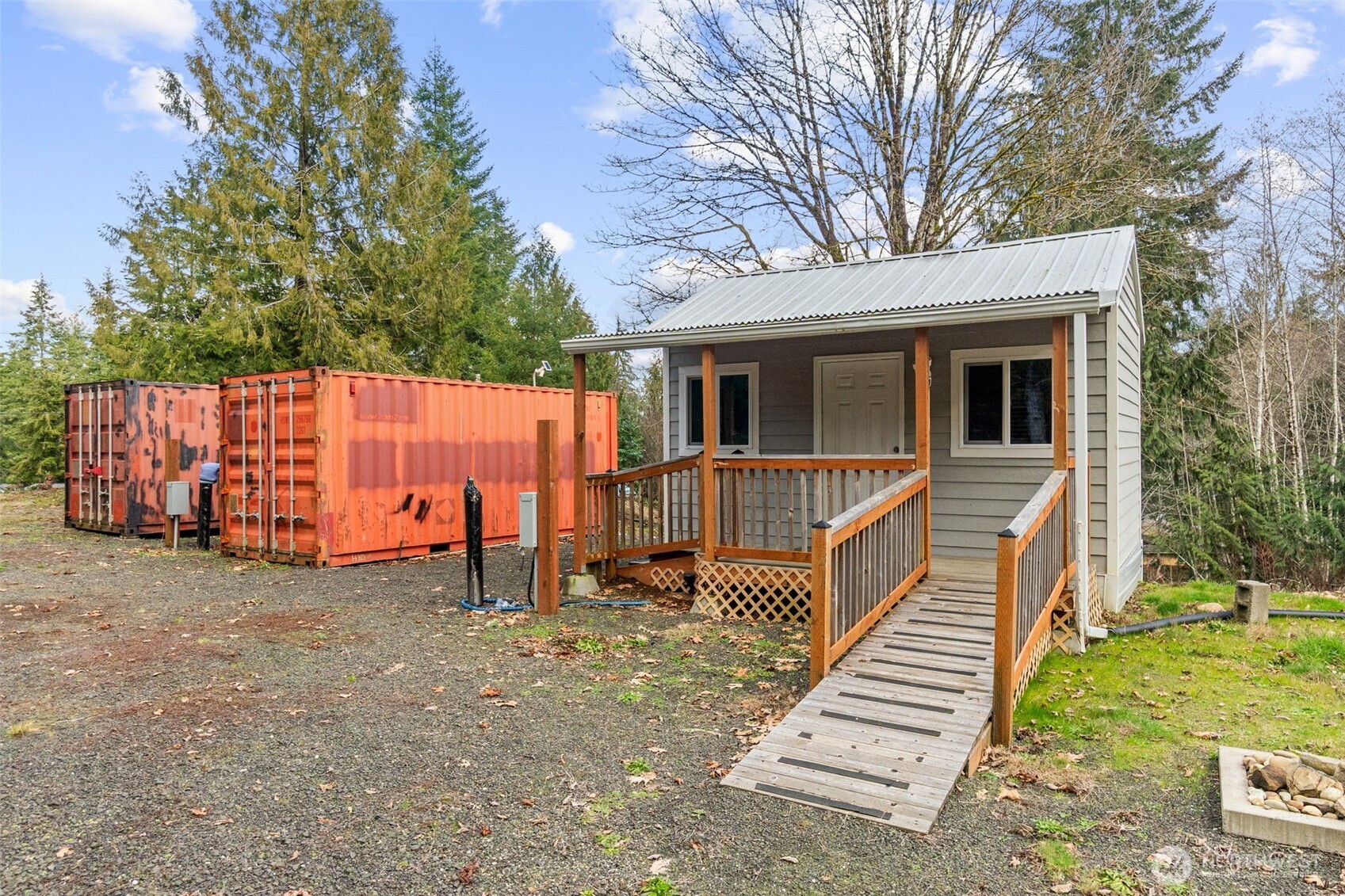 21 W Prairie Loop Road Elma WA 98541