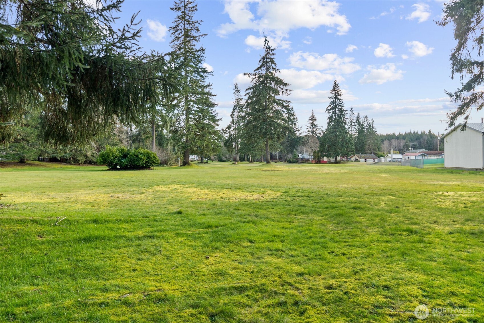 21 W Prairie Loop Road Elma WA 98541