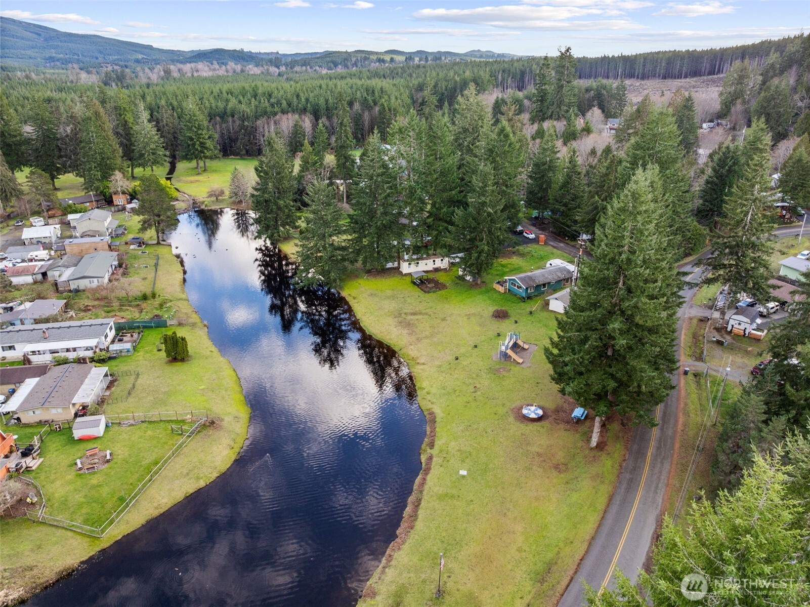 21 W Prairie Loop Road Elma WA 98541
