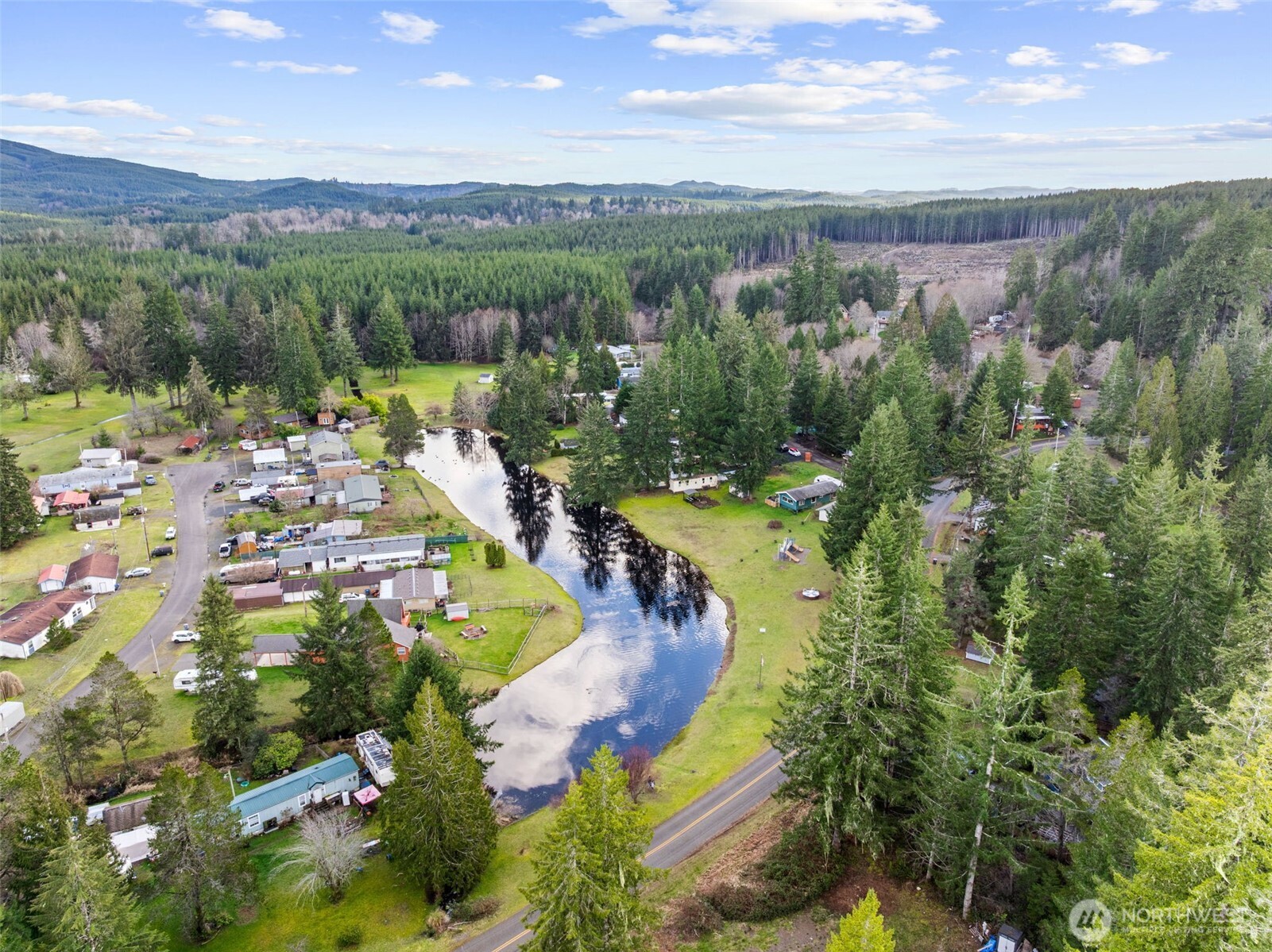 21 W Prairie Loop Road Elma WA 98541