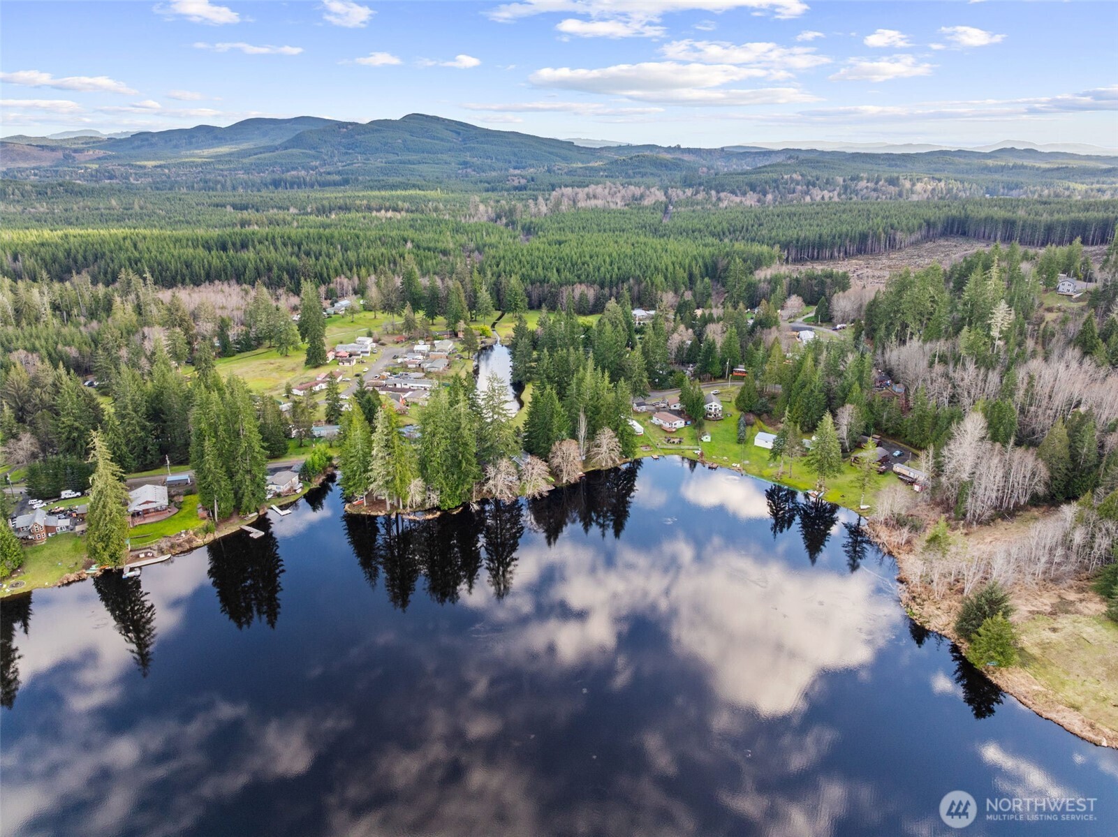21 W Prairie Loop Road Elma WA 98541
