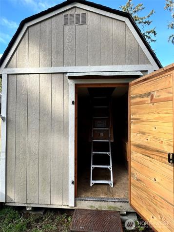 864 Hassalo Avenue SE Ocean Shores WA 98569