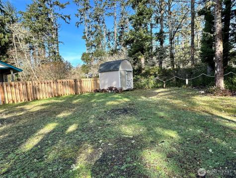 864 Hassalo Avenue SE Ocean Shores WA 98569