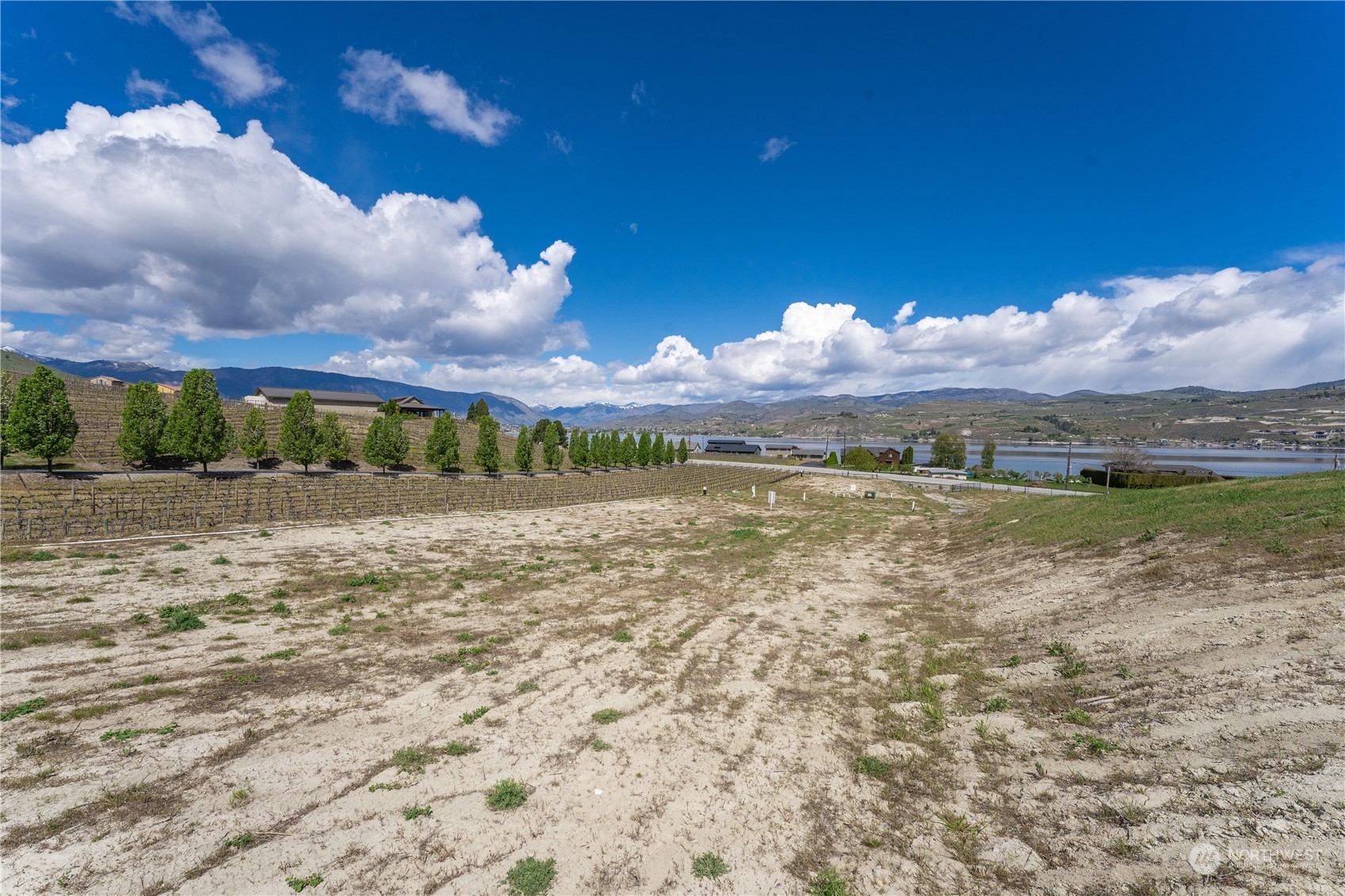 48 Loretta Lane Chelan WA 98816