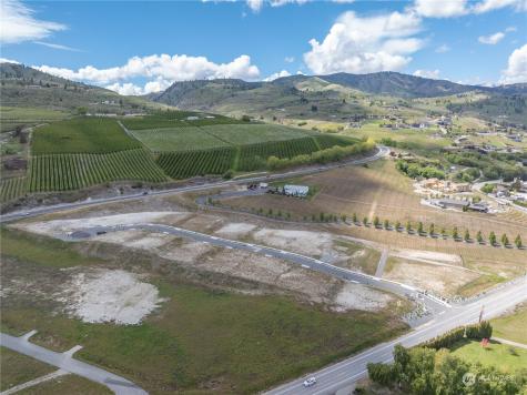 48 Loretta Lane Chelan WA 98816