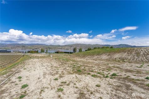 48 Loretta Lane Chelan WA 98816