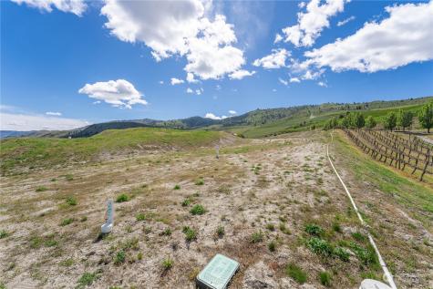 48 Loretta Lane Chelan WA 98816