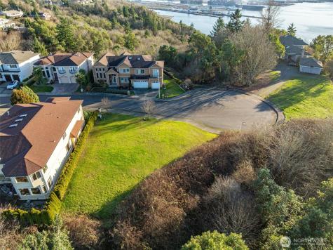2809 44th Street Ct NE Tacoma WA 98422