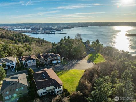 2809 44th Street Ct NE Tacoma WA 98422