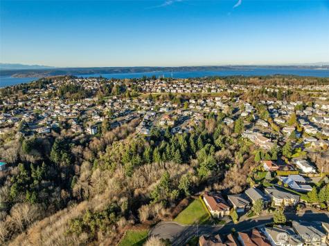 2809 44th Street Ct NE Tacoma WA 98422
