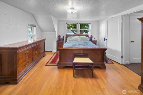 10445 Marine View Drive SW Seattle WA 98146