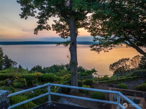 10445 Marine View Drive SW Seattle WA 98146