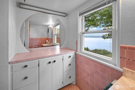 10445 Marine View Drive SW Seattle WA 98146