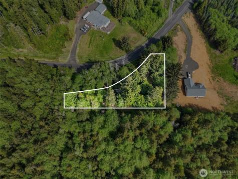 1420 South Bend Road Raymond WA 98577