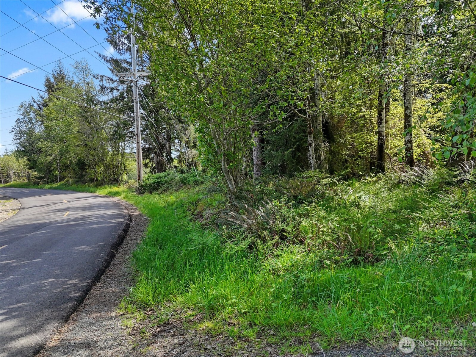 1420 South Bend Road Raymond WA 98577