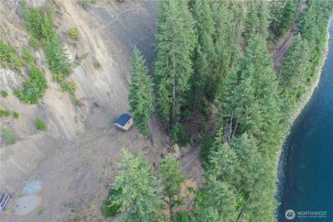 123 Lakefront Drive Oroville WA 98844