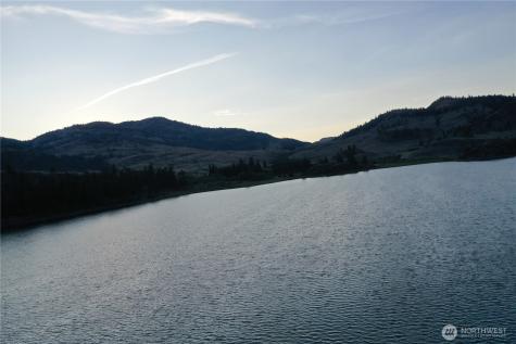 123 Lakefront Drive Oroville WA 98844