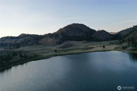 123 Lakefront Drive Oroville WA 98844