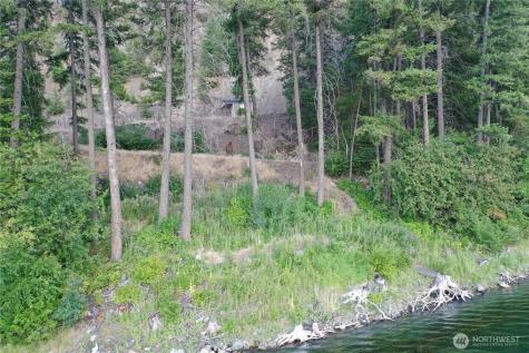 123 Lakefront Drive Oroville WA 98844