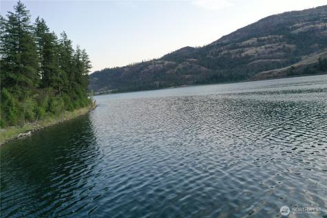 123 Lakefront Drive Oroville WA 98844