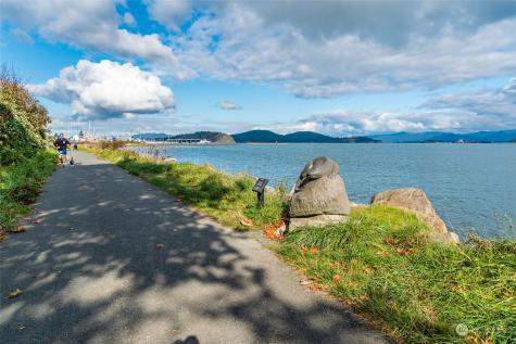 207 Mansfield Court Anacortes WA 98221