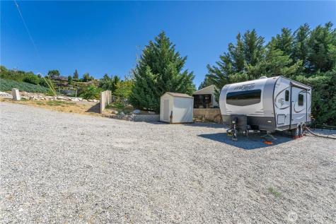 327 Lakeshore Drive Manson WA 98831