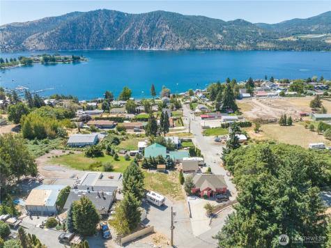 327 Lakeshore Drive Manson WA 98831